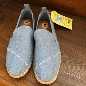 TOMS Deconstructed Alpargata  Blue Chambray Size 7